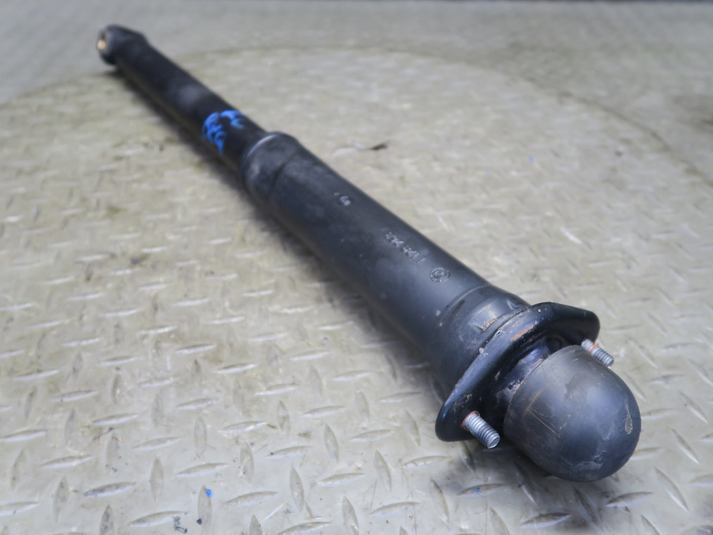 96-02 BMW E36/7 Z3 Roadster Set of 2 Rear Left & Right Strut Shock Absorber OEM