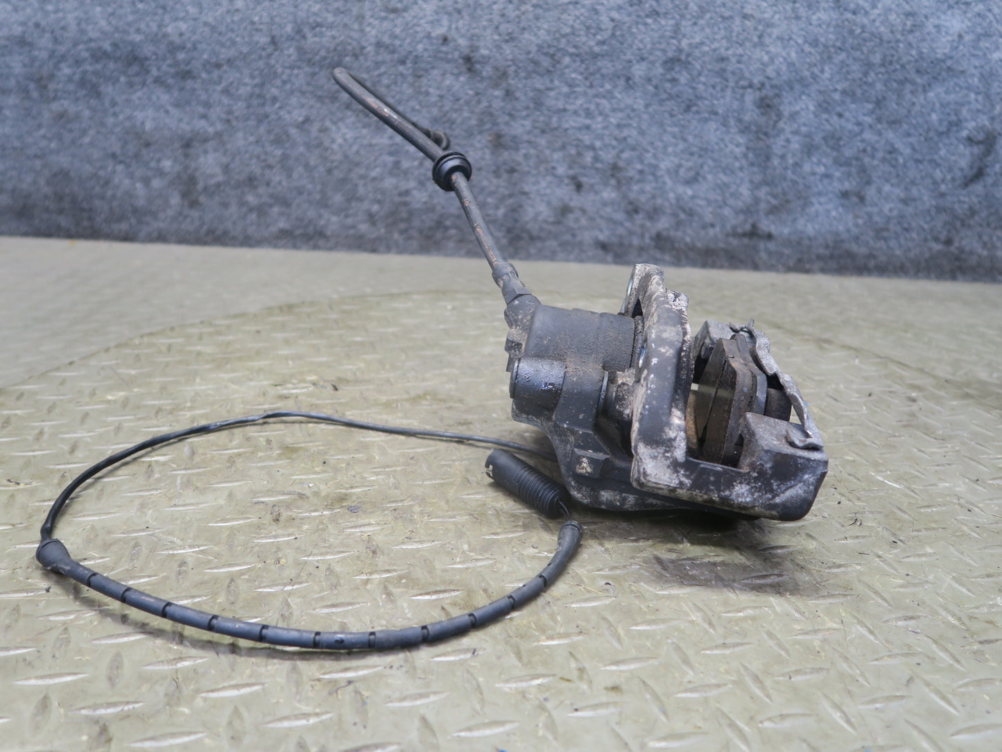 97-02 BMW E36/7 Z3 Set of 2 Front Right & Left Brake Caliper 107K Miles OEM