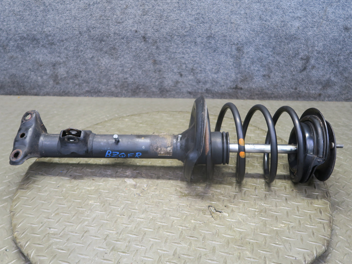 97-02 BMW E36/7 Z3 Roadster Front Right Strut Shock Absorber 107K Miles OEM
