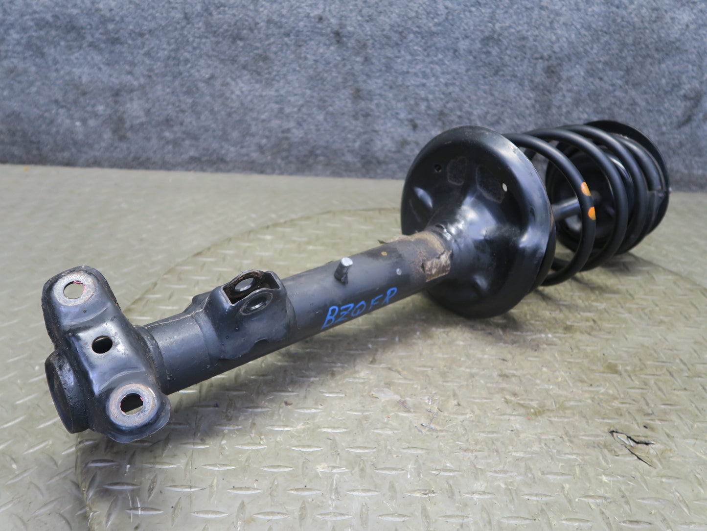 97-02 BMW E36/7 Z3 Roadster Front Right Strut Shock Absorber 107K Miles OEM