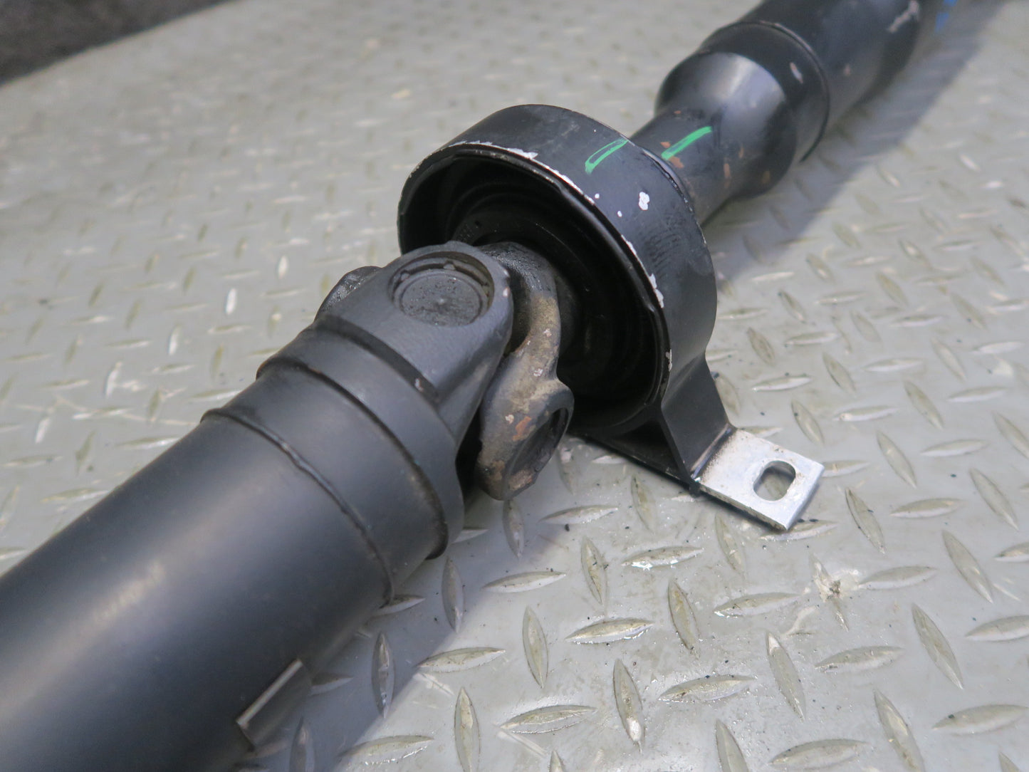 06-07 BMW E86 E85 Z4 3.0L N52 A/T Rear Driveshaft Drive Shaft 105K Miles OEM