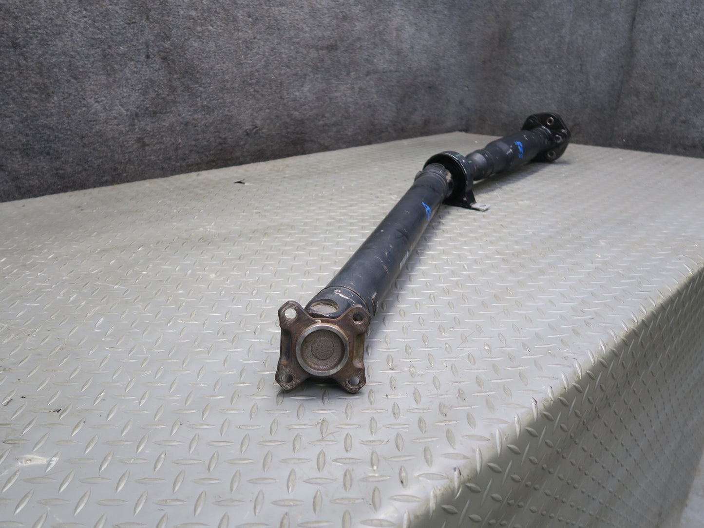 06-07 BMW E86 E85 Z4 3.0L N52 A/T Rear Driveshaft Drive Shaft 105K Miles OEM
