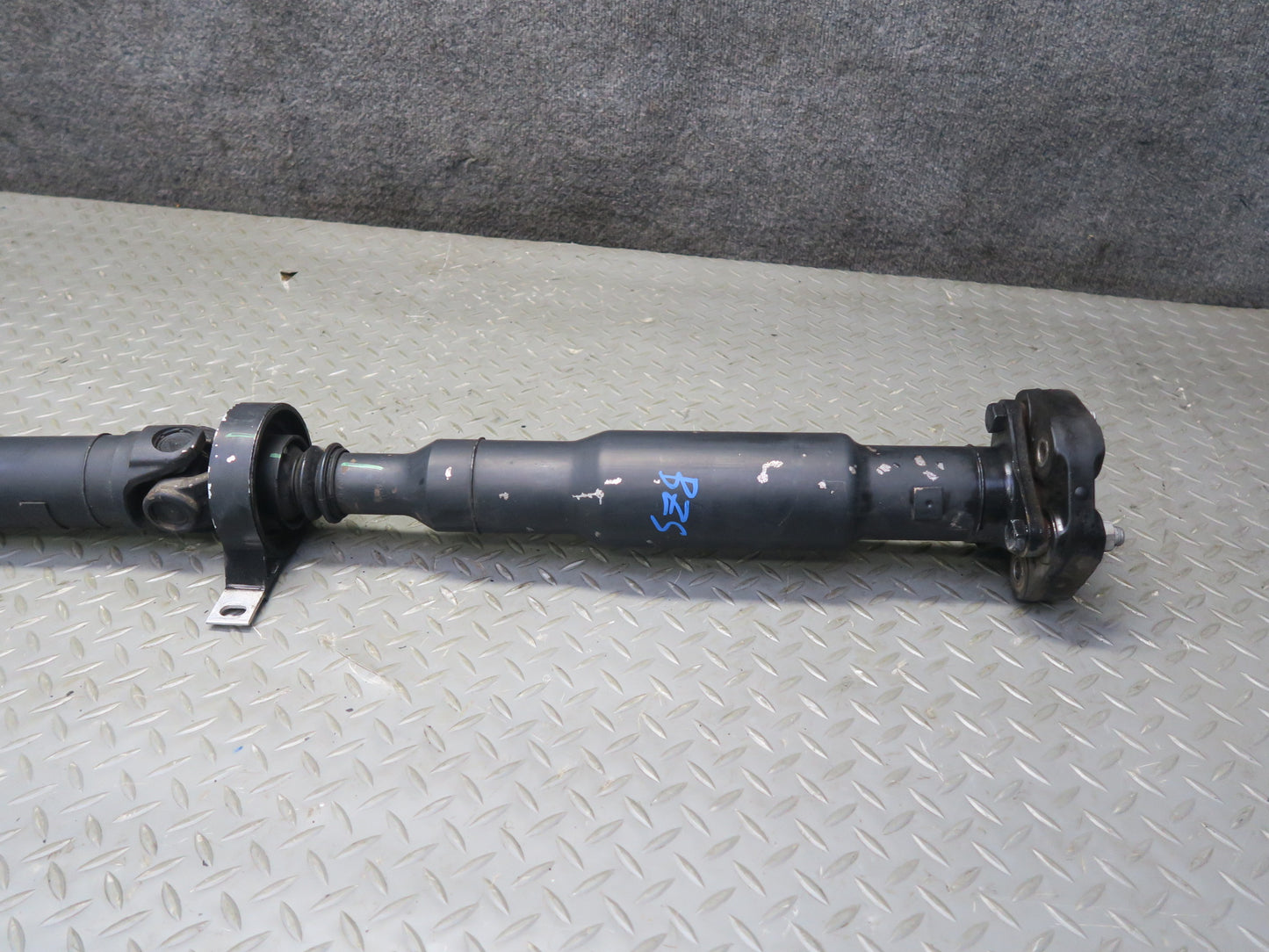 06-07 BMW E86 E85 Z4 3.0L N52 A/T Rear Driveshaft Drive Shaft 105K Miles OEM