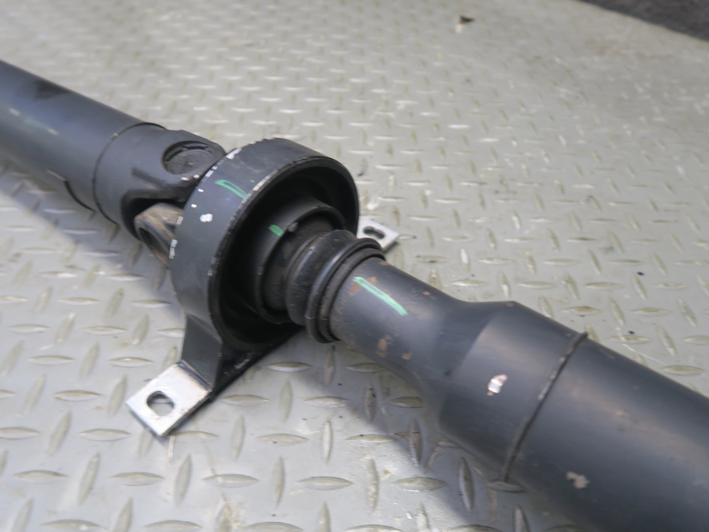 06-07 BMW E86 E85 Z4 3.0L N52 A/T Rear Driveshaft Drive Shaft 105K Miles OEM