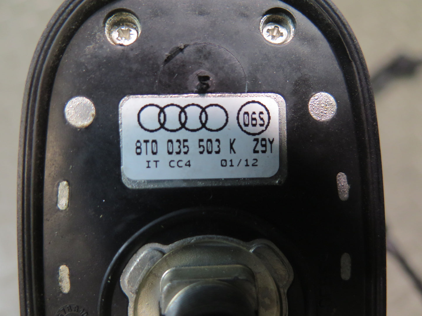 08-12 Audi B8 A5 S5 Exterior Roof Shark FIN Antenna 8T0035503K OEM