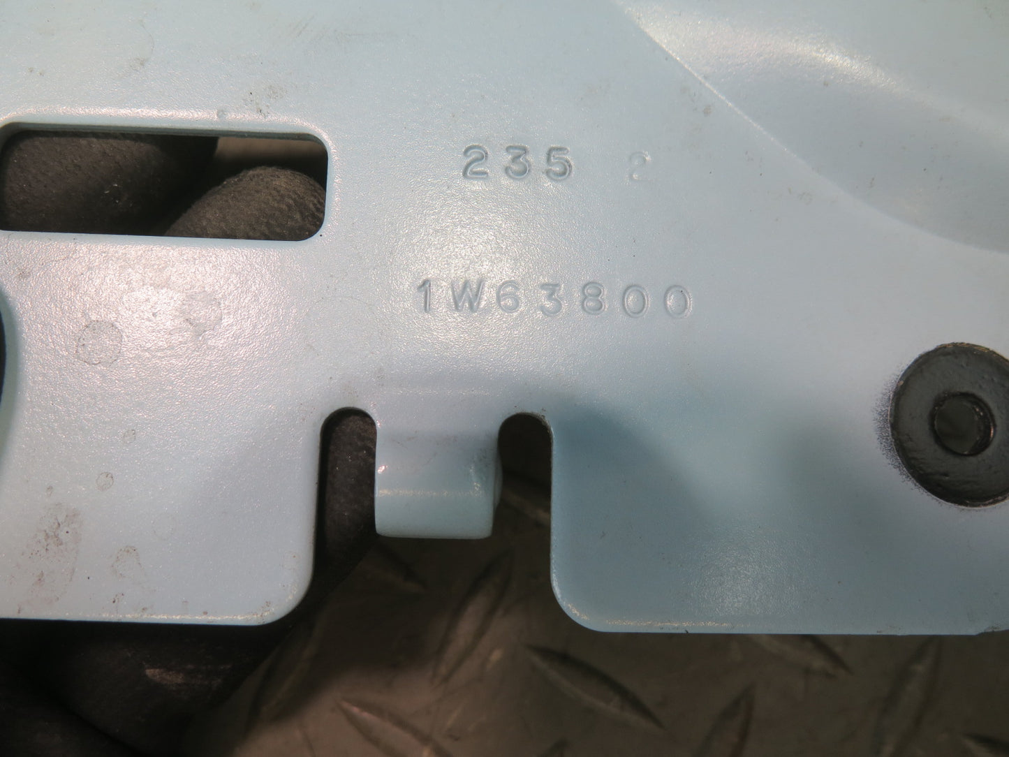 02-05 Ford Thunderbird Set of 2 Front Left & Right Hood Hinge OEM