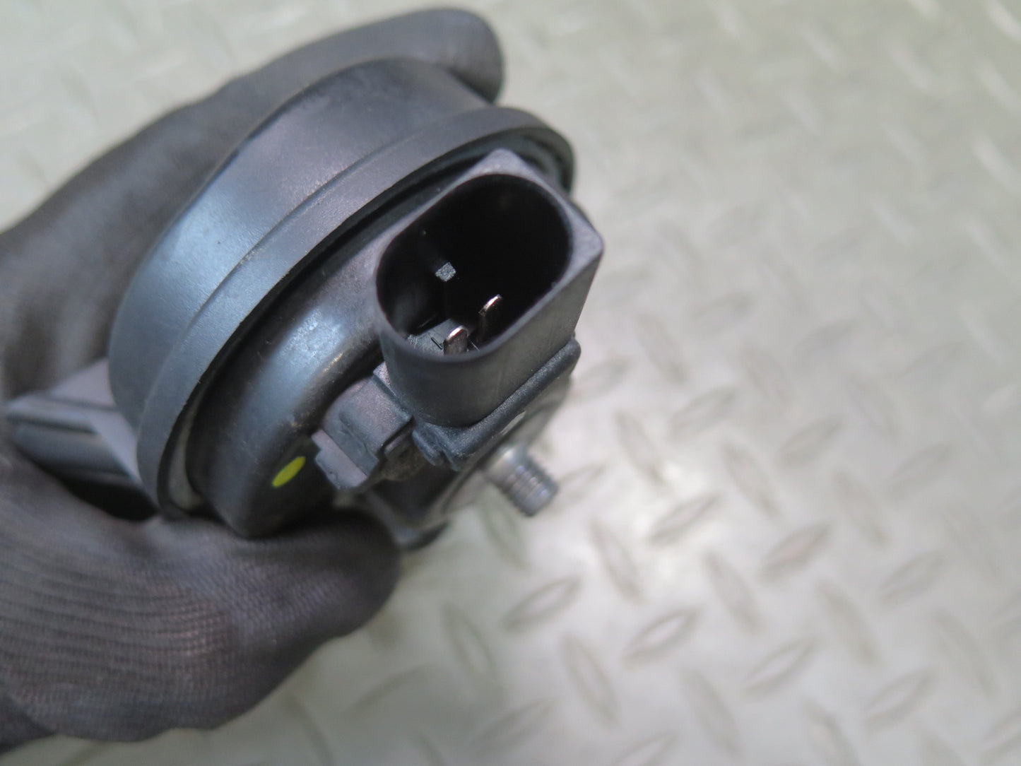 08-17 Audi B8 A5 S5 Set of 2 High & Low Tone Note Pitch Horn Signal OEM