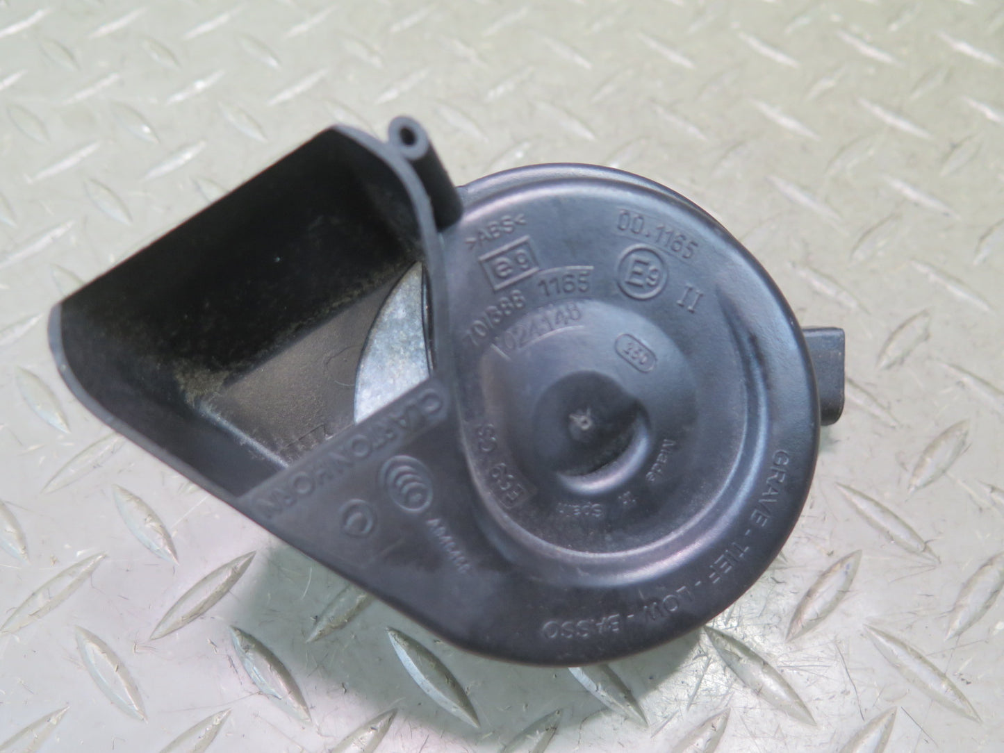 08-17 Audi B8 A5 S5 Set of 2 High & Low Tone Note Pitch Horn Signal OEM