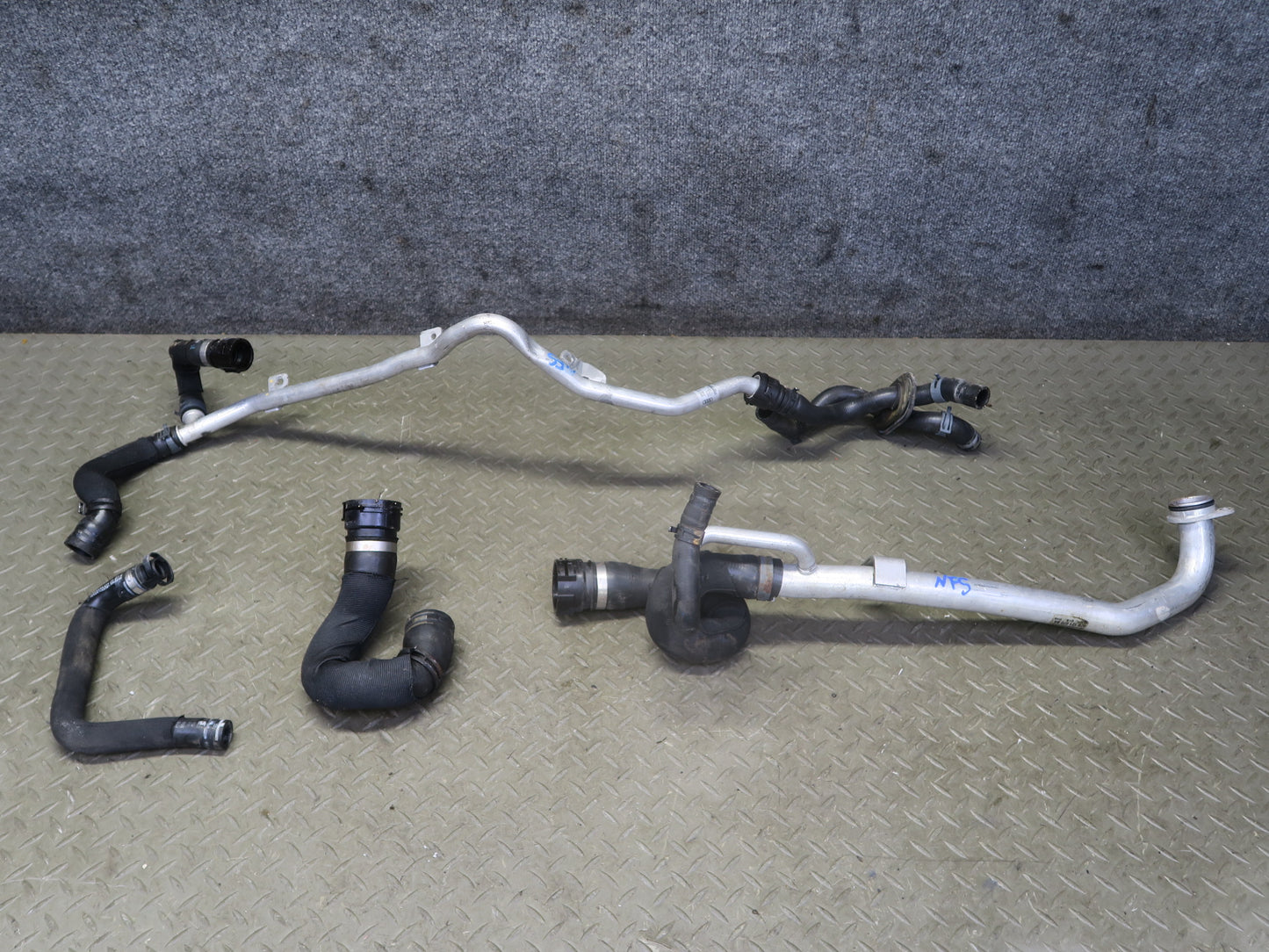 08-12 Audi B8 S5 4.2L Set of 4 Engine Coolant Pipe Hose Tube Line OEM