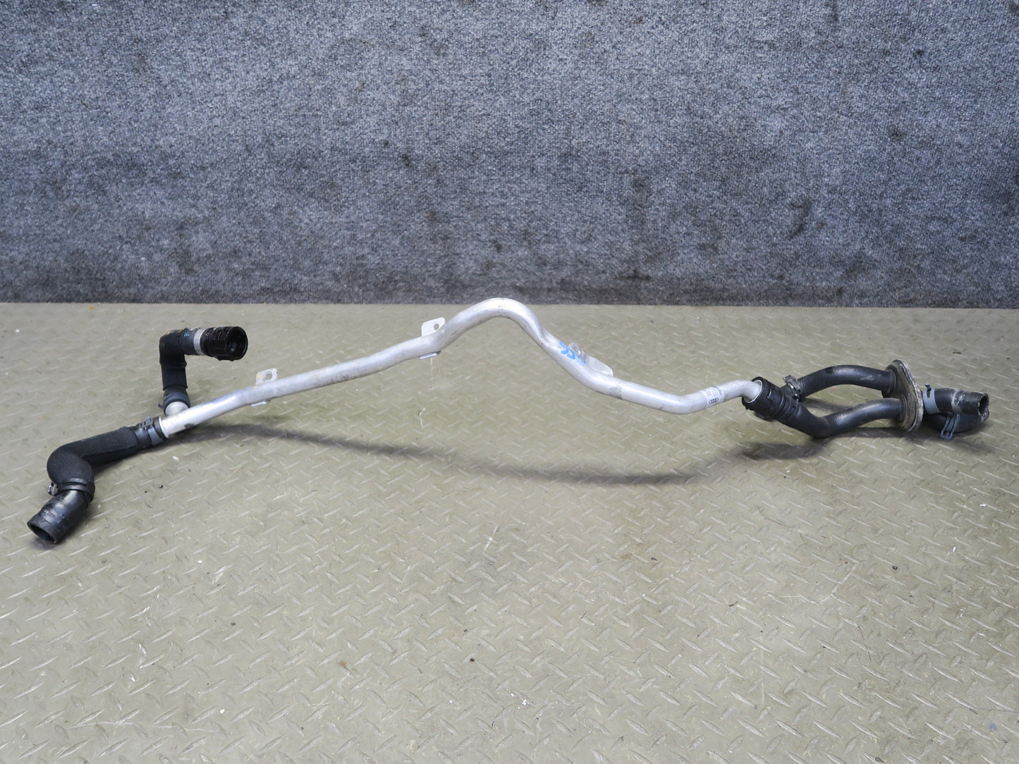 08-12 Audi B8 S5 4.2L Set of 4 Engine Coolant Pipe Hose Tube Line OEM