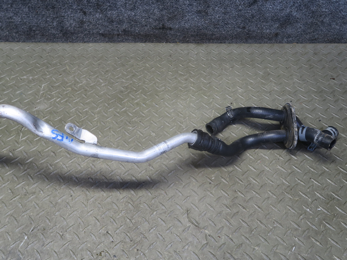 08-12 Audi B8 S5 4.2L Set of 4 Engine Coolant Pipe Hose Tube Line OEM