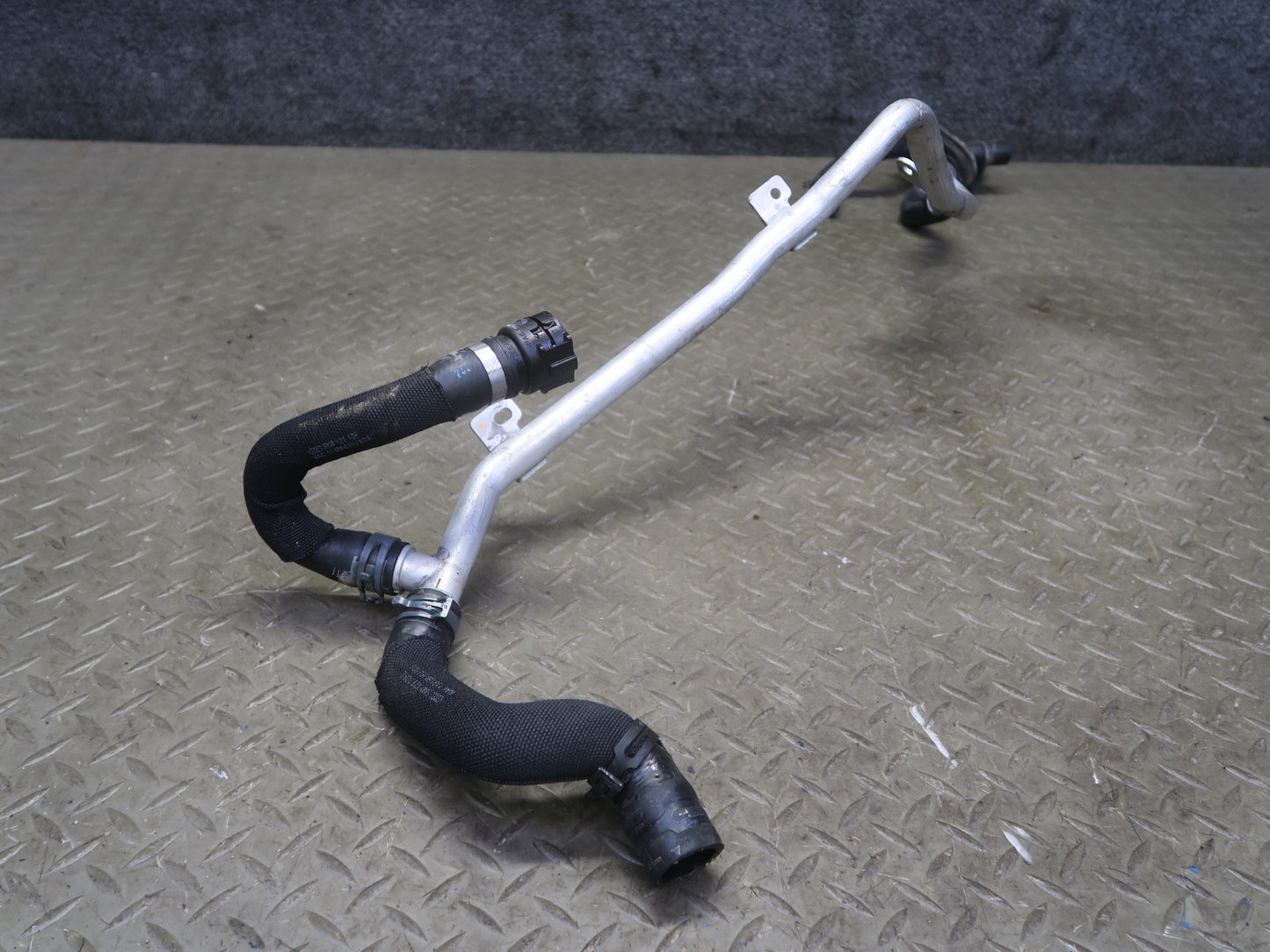08-12 Audi B8 S5 4.2L Set of 4 Engine Coolant Pipe Hose Tube Line OEM