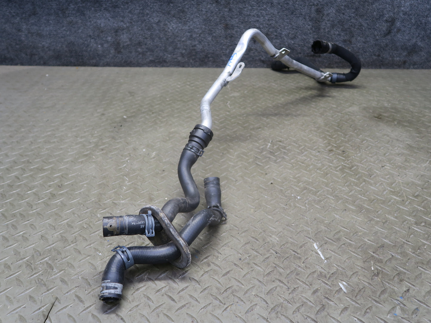 08-12 Audi B8 S5 4.2L Set of 4 Engine Coolant Pipe Hose Tube Line OEM