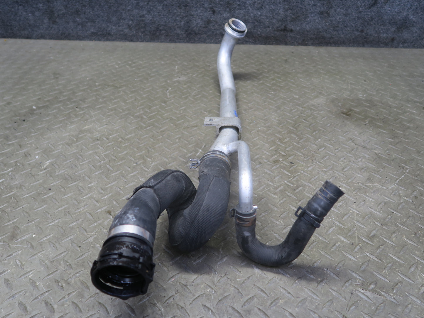 08-12 Audi B8 S5 4.2L Set of 4 Engine Coolant Pipe Hose Tube Line OEM