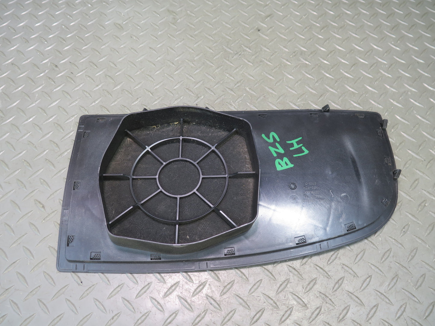 03-08 BMW E85 Z4 Rear Left Lateral Panel Speaker Cover Black OEM