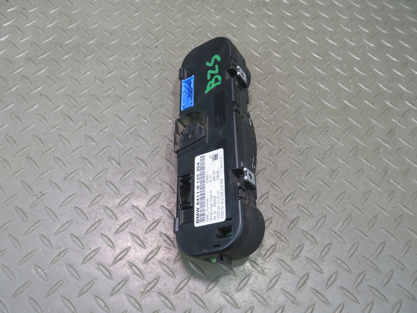 06-08 BMW E85 Z4 A/C Air Conditioning Climate Control Switch Panel 9125354 OEM