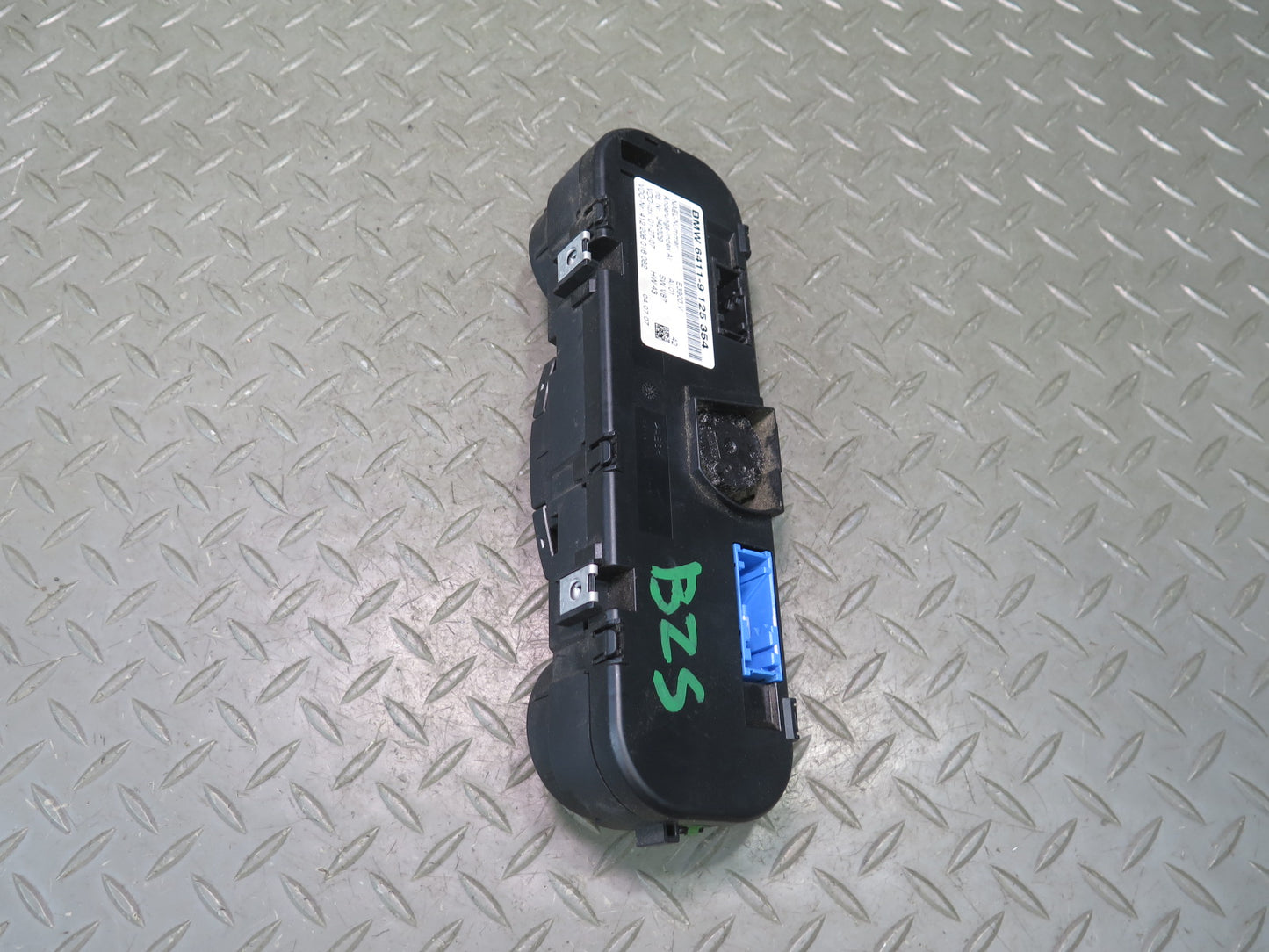 06-08 BMW E85 Z4 A/C Air Conditioning Climate Control Switch Panel 9125354 OEM
