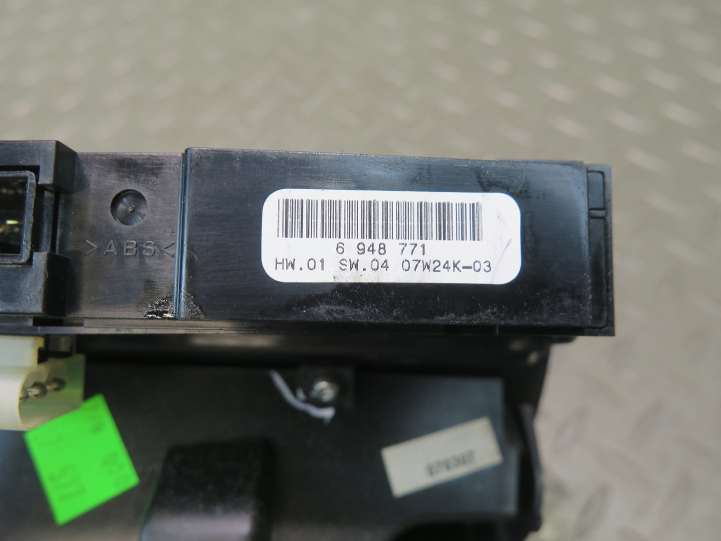 05-08 BMW E85 Z4 Dash Center Console Ash Tray Button Switch Panel 6948771 OEM