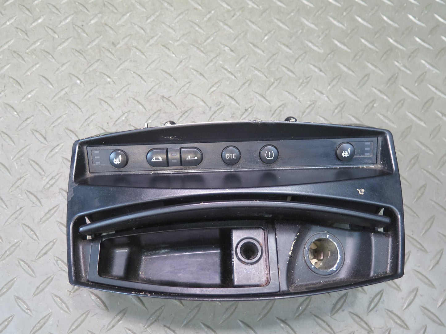 05-08 BMW E85 Z4 Dash Center Console Ash Tray Button Switch Panel 6948771 OEM