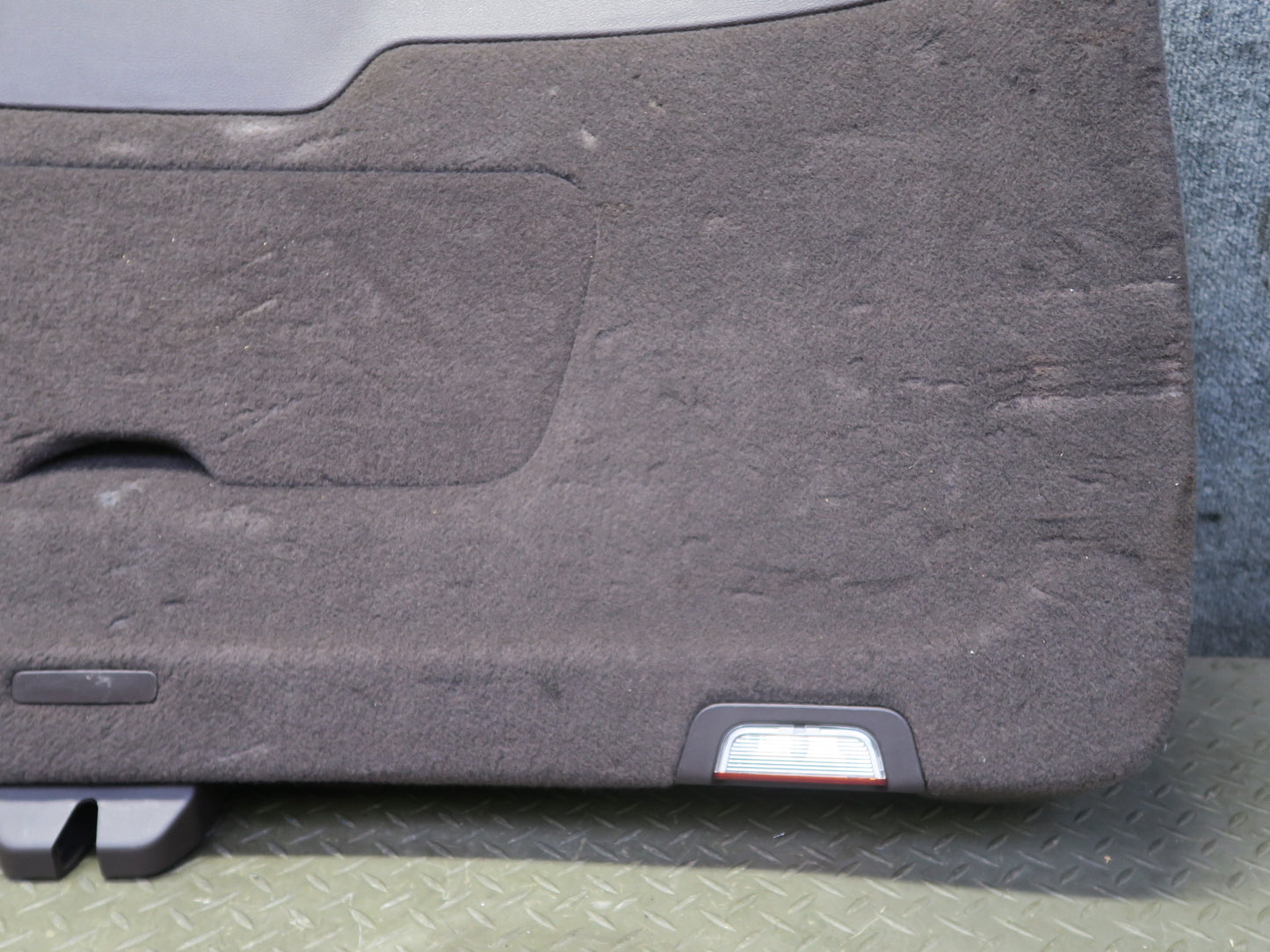 2011-2018 Porsche Cayenne 958 Rear Tail Gate Trunk Door Lower Trim Cover