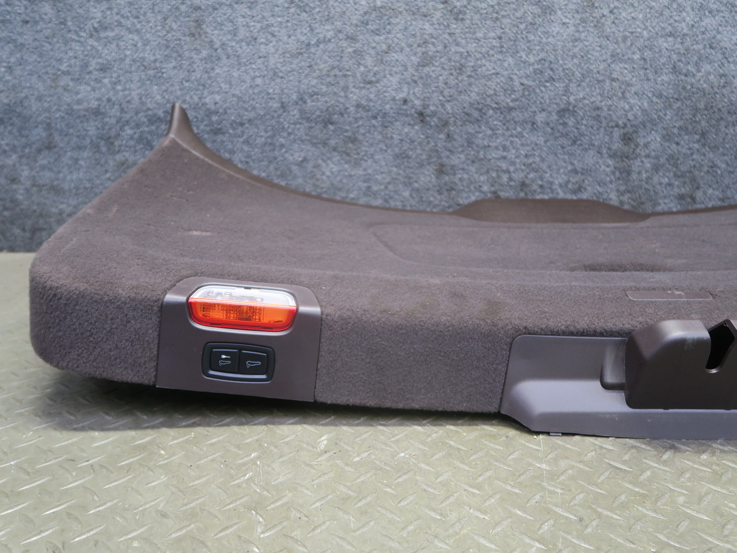 2011-2018 Porsche Cayenne 958 Rear Tail Gate Trunk Door Lower Trim Cover