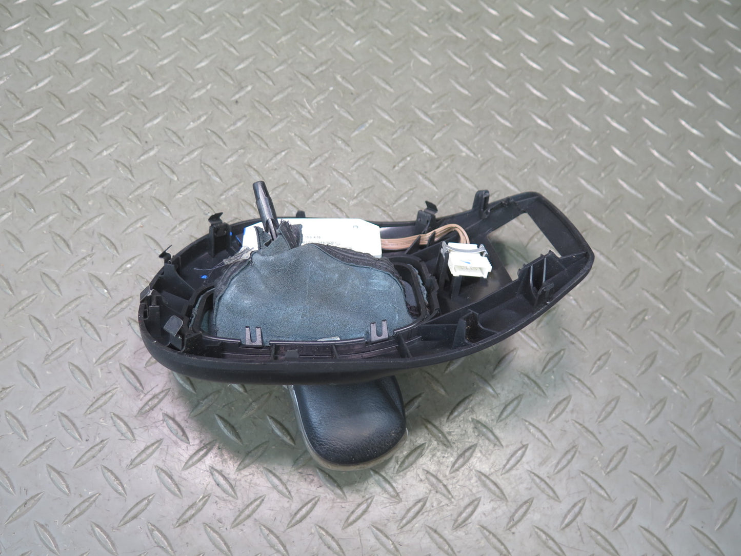 06-08 BMW E85 Z4 3.0L A/T Automatic Transmission Shifter Knob w Boot & Trim OEM