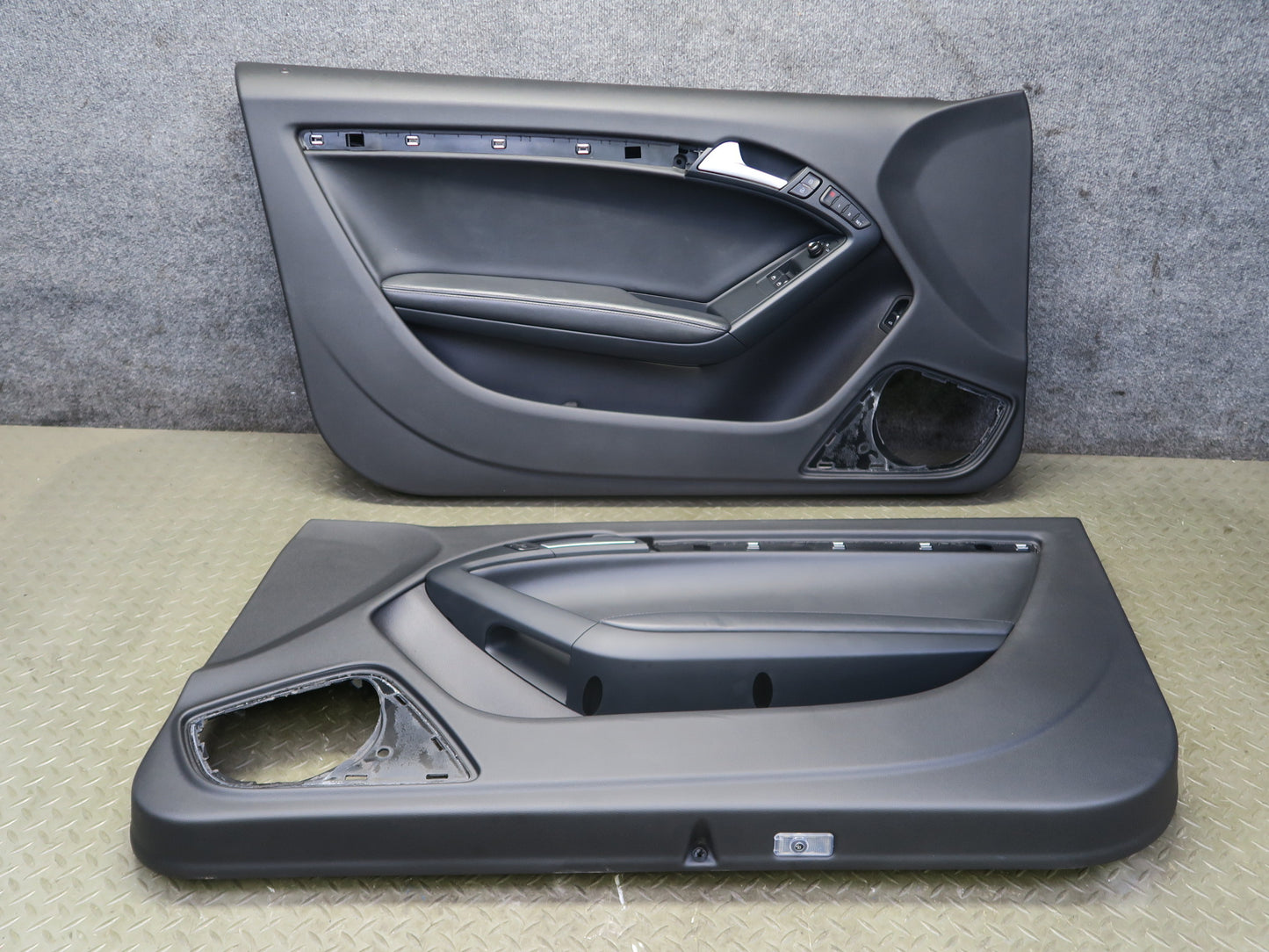 08-17 Audi B8 A5 S5 Coupe Set of 2 Left & Right Door Interior Trim Panel Cover