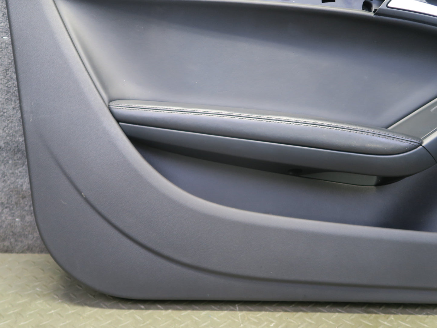 08-17 Audi B8 A5 S5 Coupe Set of 2 Left & Right Door Interior Trim Panel Cover