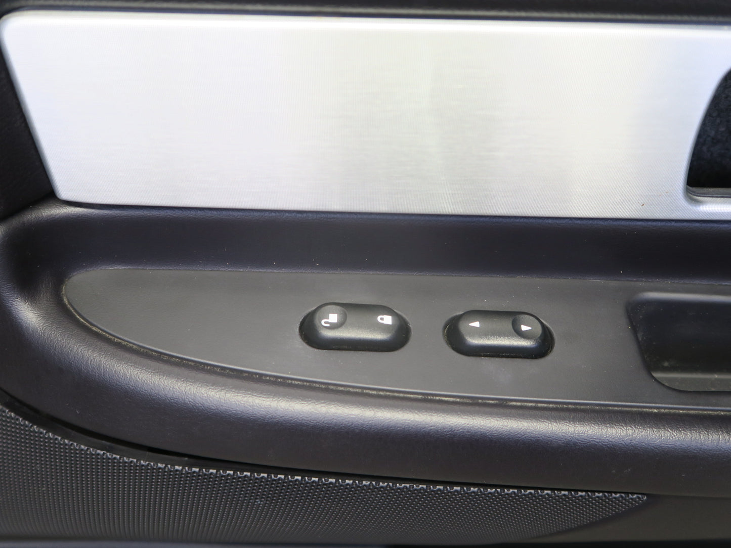02-05 Ford Thunderbird Set of 2 Left & Right Door Interior Trim Panel Cover OEM