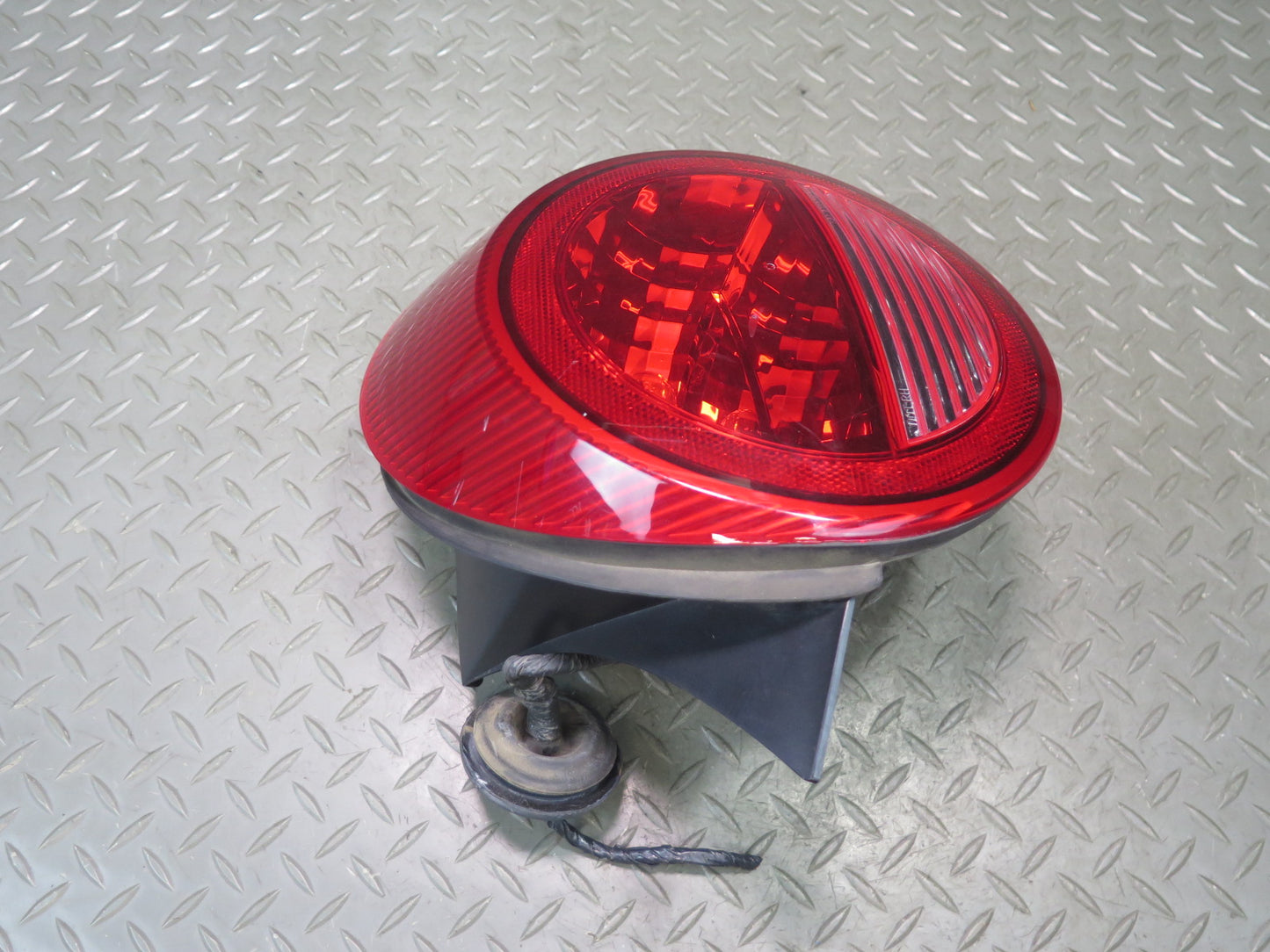 02-05 Ford Thunderbird Rear Right Tail Light Lamp OEM