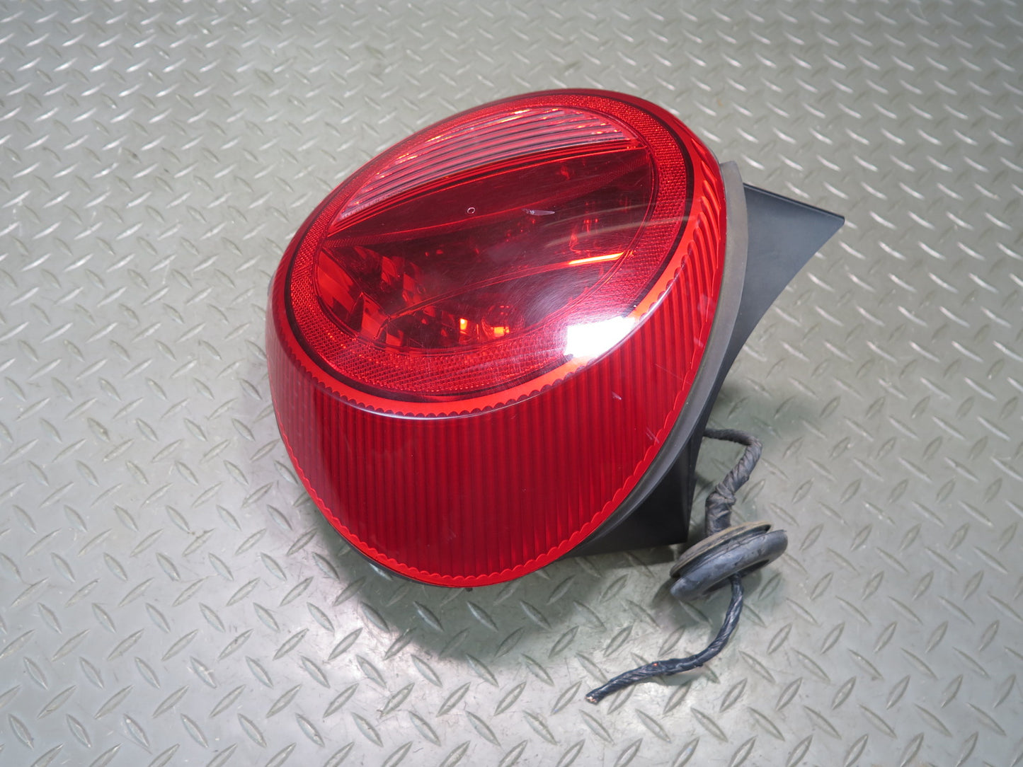 02-05 Ford Thunderbird Rear Right Tail Light Lamp OEM