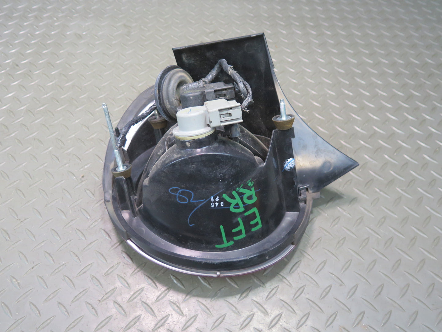 02-05 Ford Thunderbird Rear Right Tail Light Lamp OEM