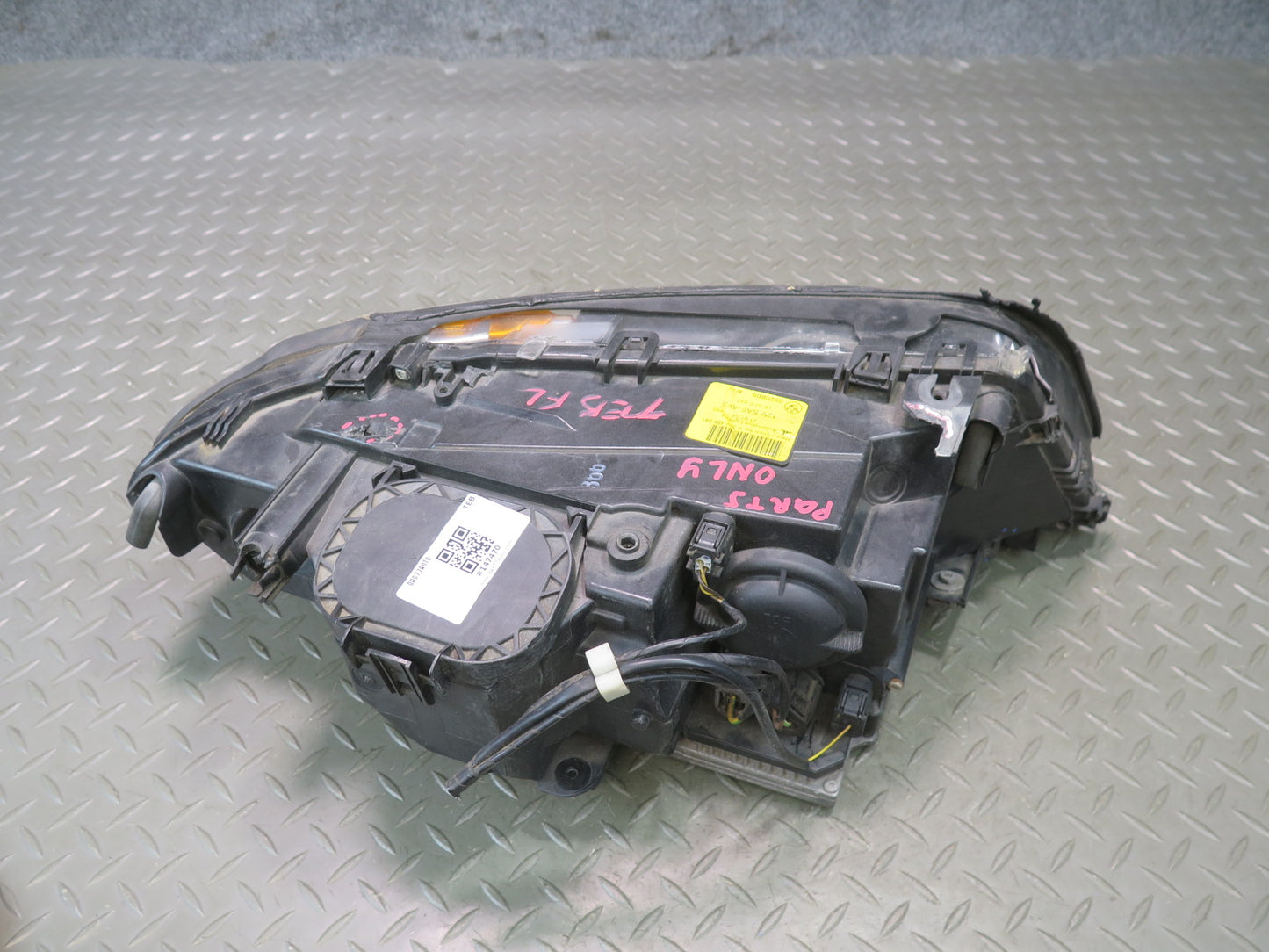 04-06 BMW E46 330ci Coupe Conv Left BI Xenon HID Adaptive Headlight Lamp Damaged