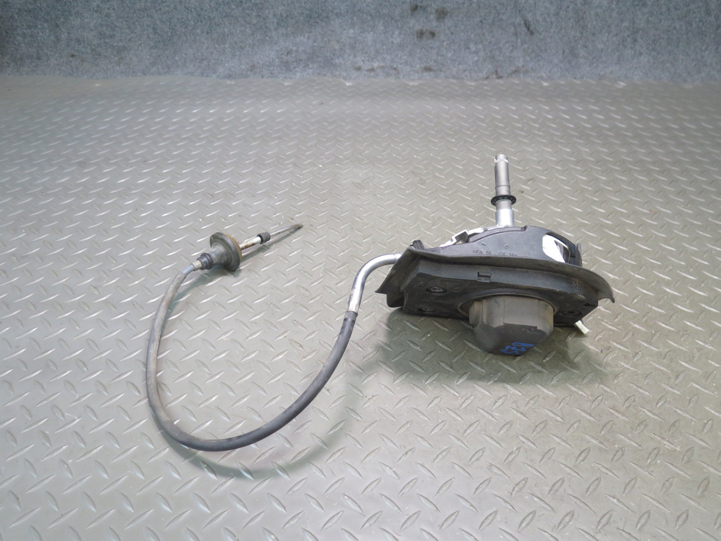 06-08 BMW E85 Z4 N52 3.0L N52 A/T Automatic Transmission Shifter w Cable OEM