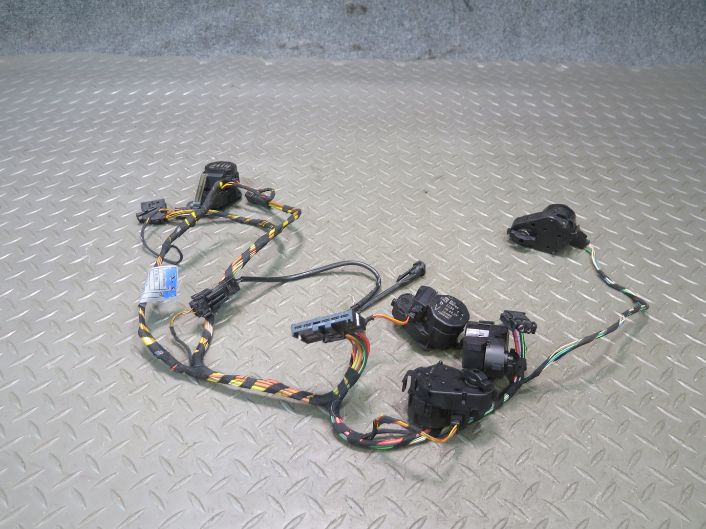 03-08 BMW E86 E85 Z4 A/C Heater Flap Door Actuator Motor w Wiring Set OEM