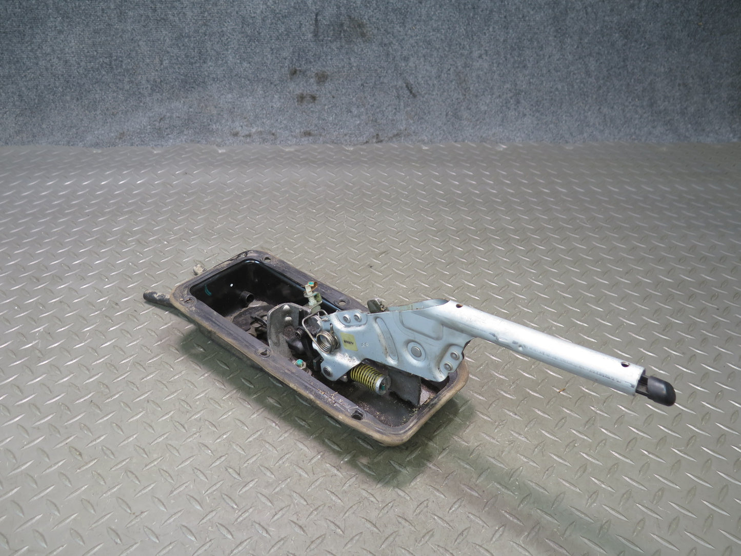 03-08 BMW E86 E85 Z4 Parking Handbrake Lever w Housing Assembly OEM