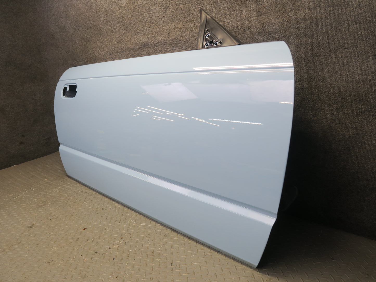 02-05 Ford Thunderbird Right Door Shell Panel Robins EGG Blue 33K Miles OEM