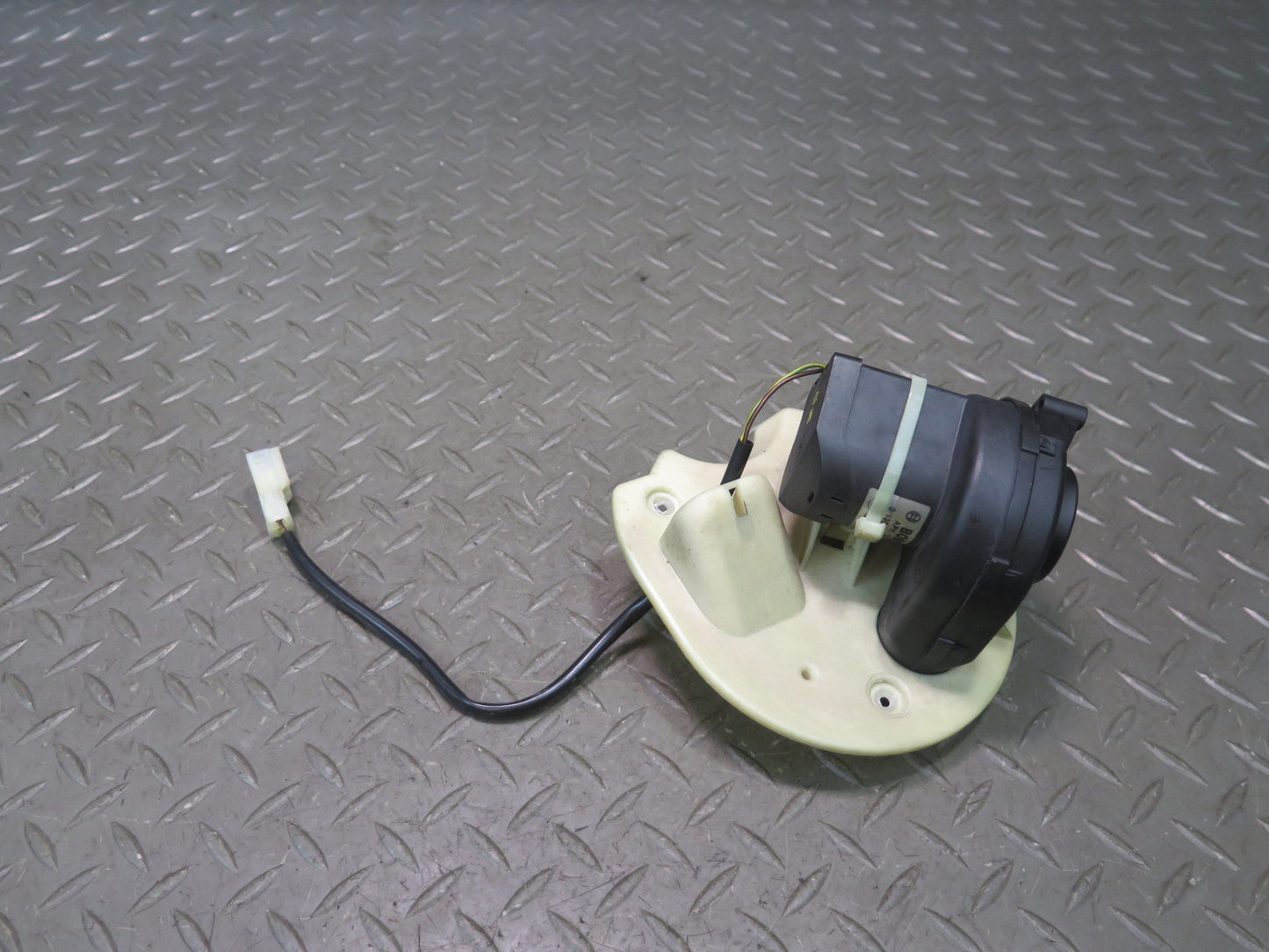 03-08 BMW E86 E85 Z4 Engine ECU ECM Cooling Fan Blower Motor OEM