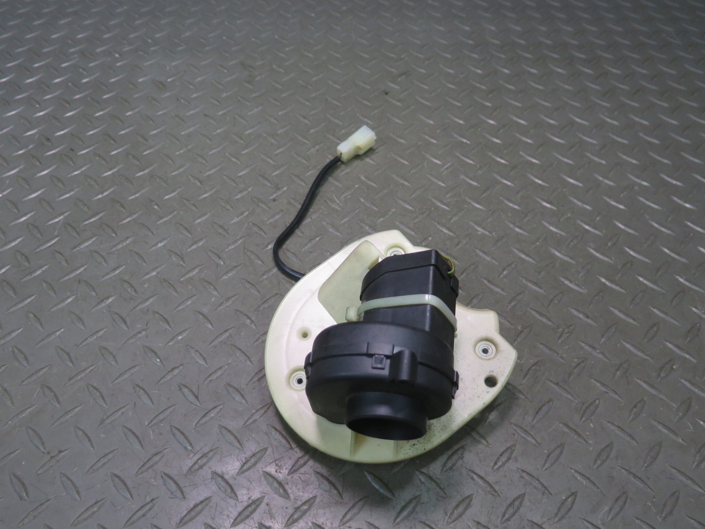 03-08 BMW E86 E85 Z4 Engine ECU ECM Cooling Fan Blower Motor OEM