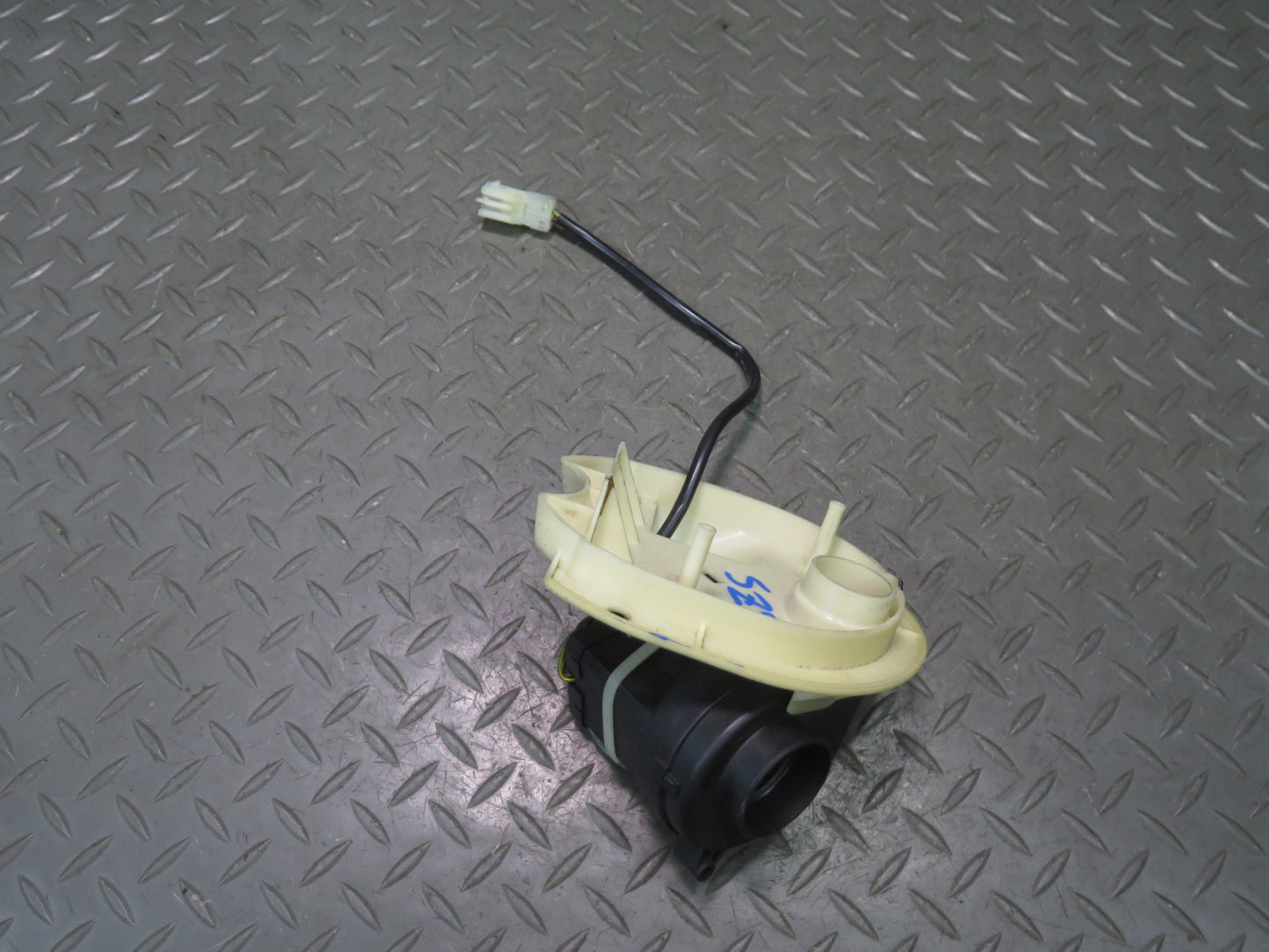 03-08 BMW E86 E85 Z4 Engine ECU ECM Cooling Fan Blower Motor OEM