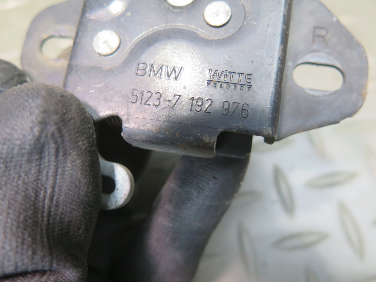 06-08 BMW E86 E85 Z4 Set of 2 Front Left & Right Hood Lock Latch w Cable OEM