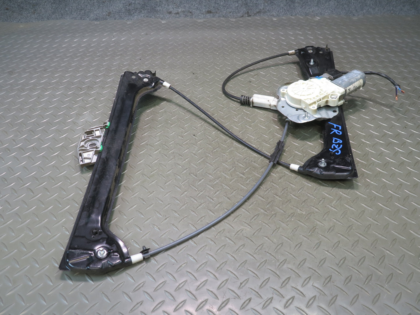 03-08 BMW E86 E85 Z4 Right Passenger Door Window Regulator w Motor OEM