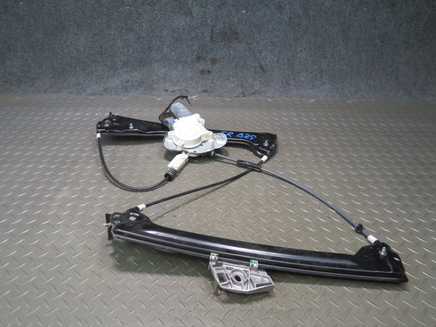 03-08 BMW E86 E85 Z4 Right Passenger Door Window Regulator w Motor OEM