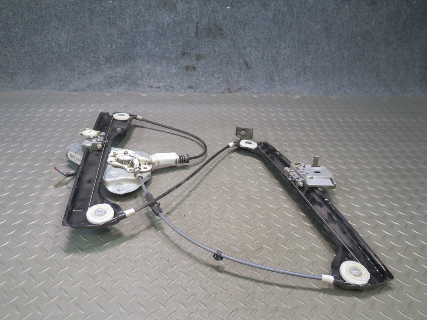 03-08 BMW E86 E85 Z4 Right Passenger Door Window Regulator w Motor OEM