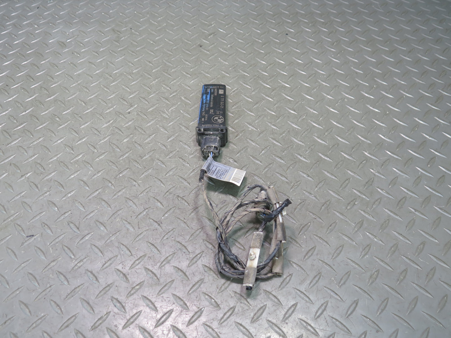 07-08 BMW E85 E86 Z4 RDC TPMS Tire Pressure Monitor Sensor w Wire 6771043 OEM