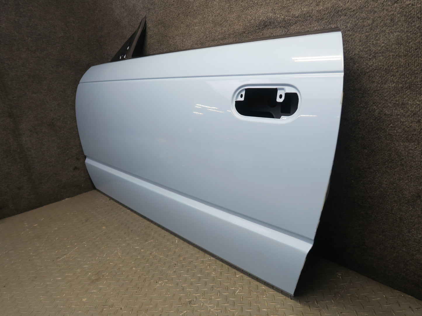 02-05 Ford Thunderbird Left Door Shell Panel Robins EGG Blue 33k Miles OEM