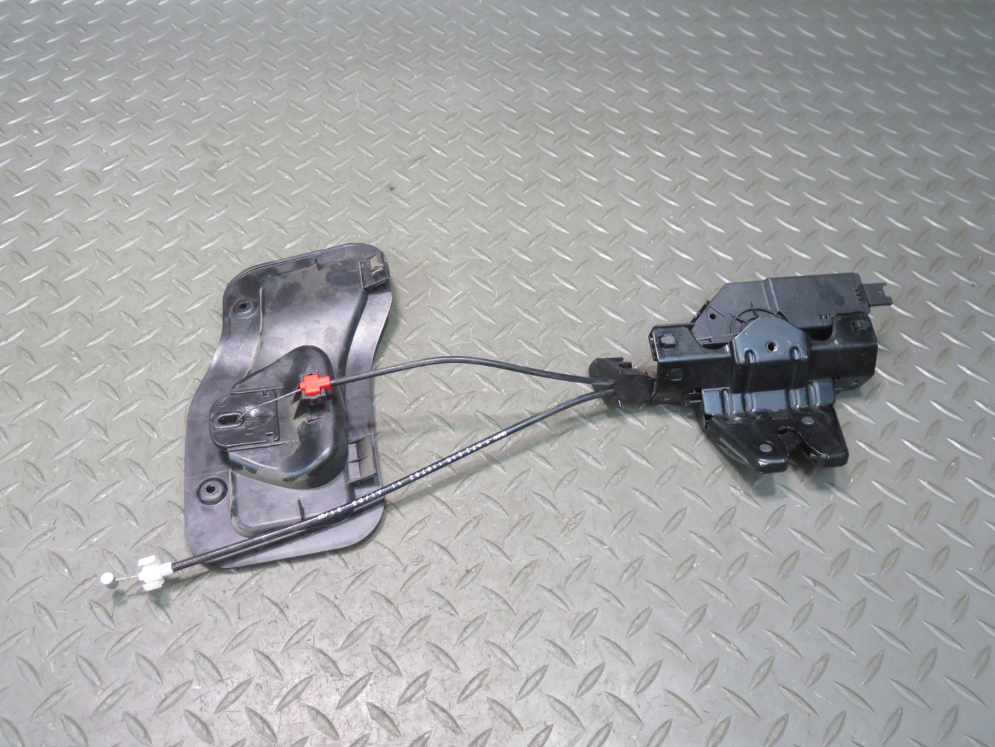 03-08 BMW E85 Z4 Rear Trunk Lock Latch Actuator w Release & Recessed Handle OEM