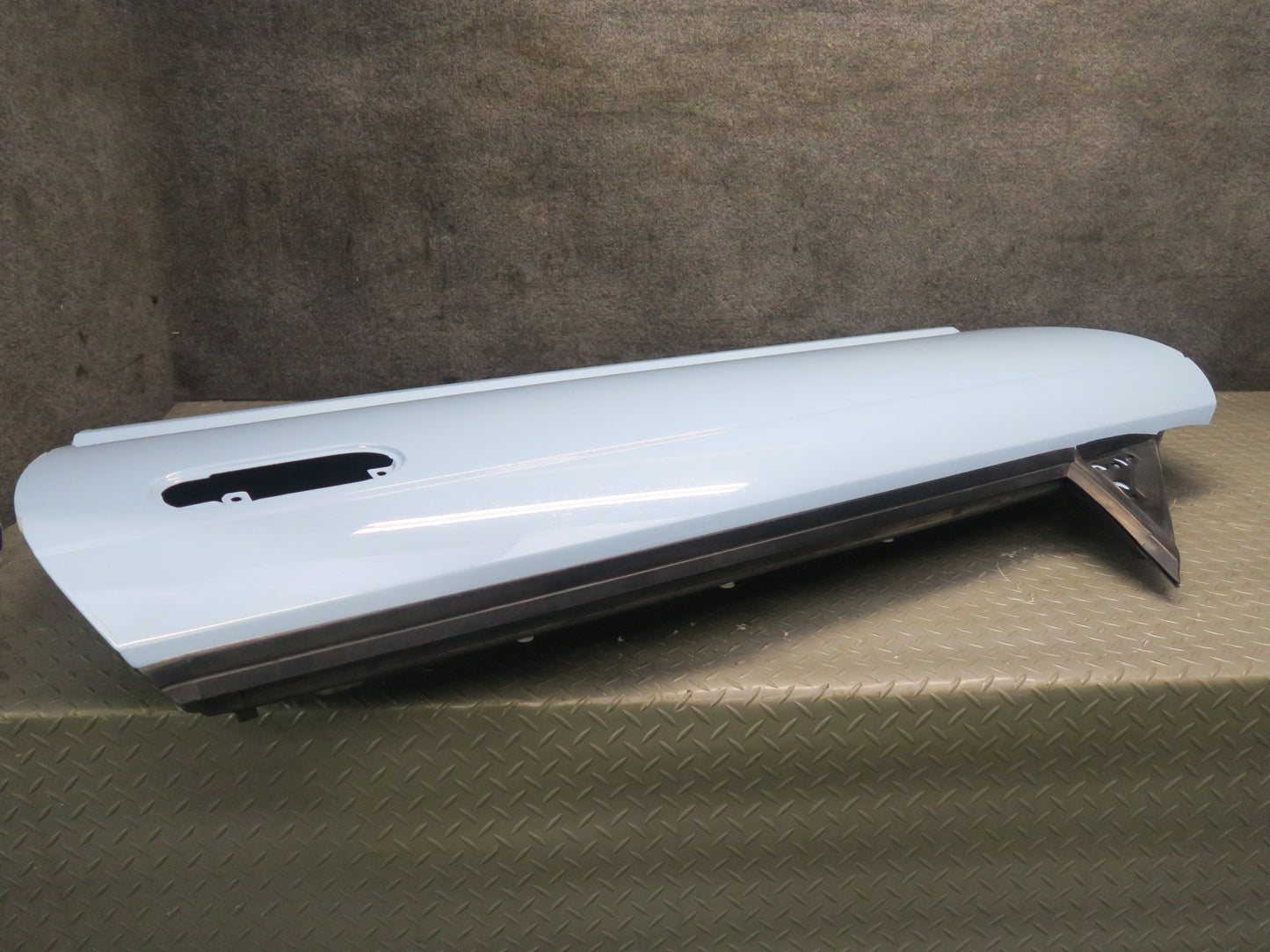 02-05 Ford Thunderbird Left Door Shell Panel Robins EGG Blue 33k Miles OEM