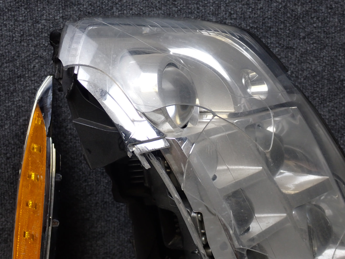 09-14 Cadillac Escalade Front Right LED Headlight Lamp w Ballast Damaged