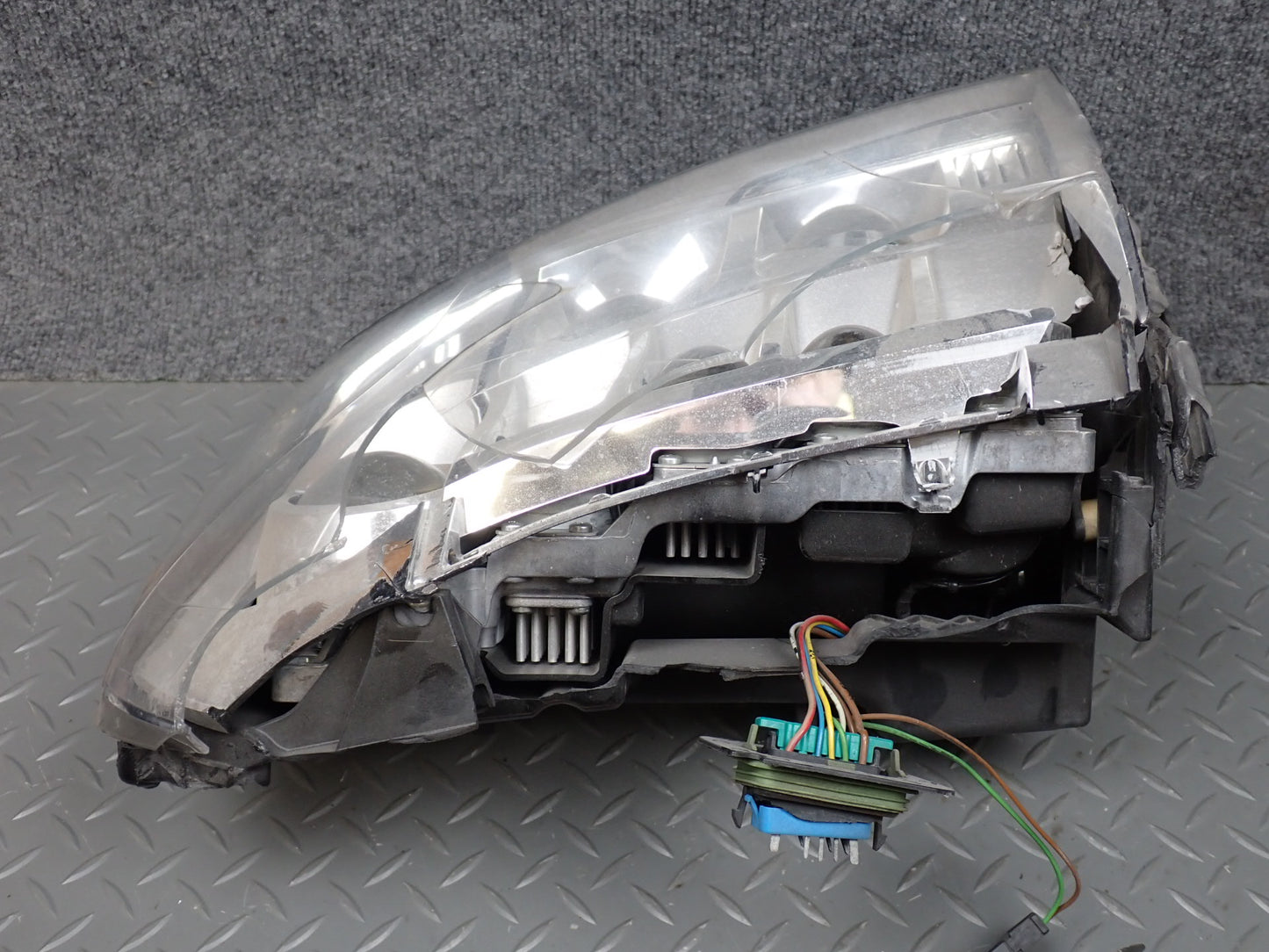 09-14 Cadillac Escalade Front Right LED Headlight Lamp w Ballast Damaged